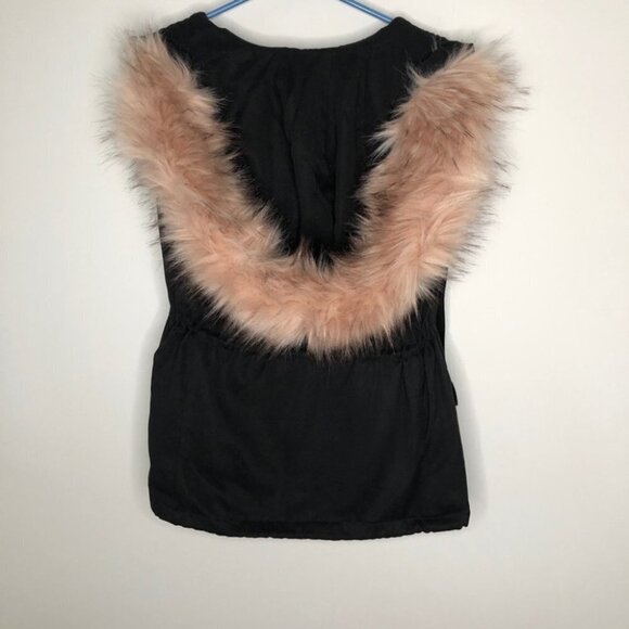 Nwot BB Dakota Black Get Your Swagger On Vest Faux  Fur Trim Hood Size XS - Picture 12 of 16